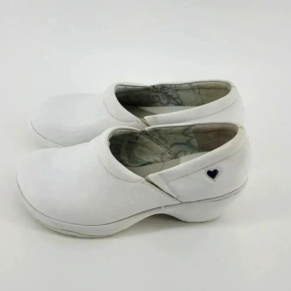 NURSE MATES BRYAR - Picture 4 of 7